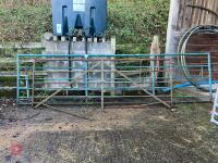 2 X METAL GATES