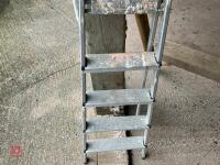ALUMINIUM STEP LADDER - 4