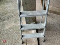 ALUMINIUM STEP LADDER - 5
