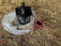 CHRISTMAS TREE STAND AND LANTERN - 2