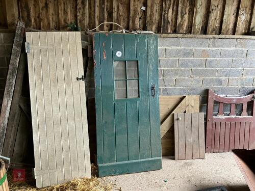 6 X MIXED DOORS AND GATES