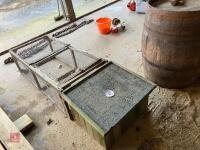 POULTRY RUN - 7