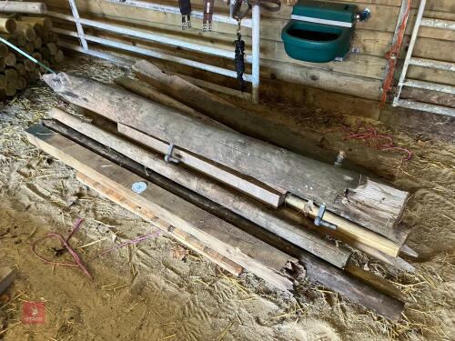 MIXED SQUARE AND ROUND POSTS