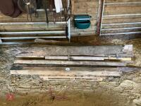 MIXED SQUARE AND ROUND POSTS - 3