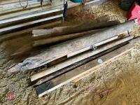 MIXED SQUARE AND ROUND POSTS - 5