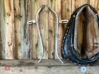 HORSE HAMES AND HEAD COLLAR - 3