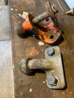 2 TOW BARS