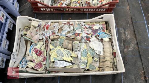 TRAY OF MIXED PLANT LABELS