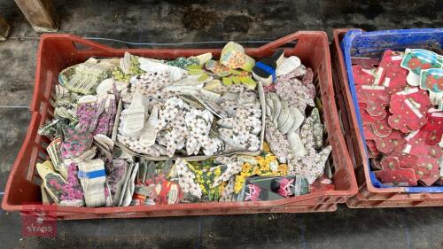 TRAY OF MIXED PLANT LABELS