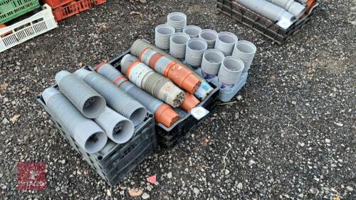 800 PLUS 9CM PLASTIC POTS