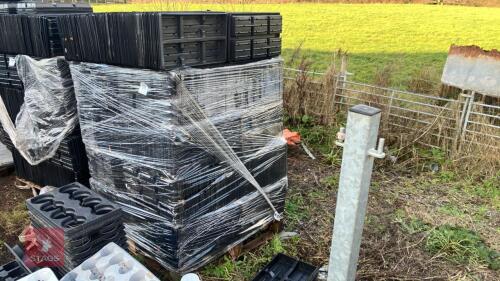 PALLET OF PLANTPAK POT TRAYS