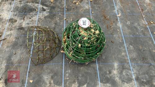 11 WIRE HANGING BASKETS