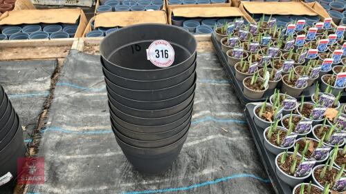 10 X DEROMA WATER RETAINING POTS