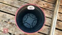20 PLASTIC PAINTED RED POTS - 6