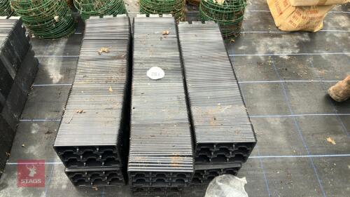 LARGE QTY OF 9 CELL PACK TRAYS