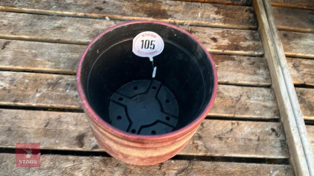 20 PLASTIC PAINTED RED POTS