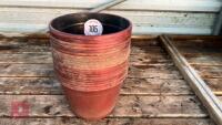 20 PLASTIC PAINTED RED POTS - 3