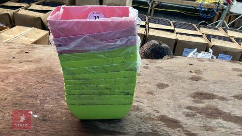 12 ROSA + VERDE 30CM PLANTERS