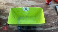 10 VERDE 30CM PLANTERS - 5