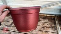 20 PLASTIC PAINTED RED POTS - 4