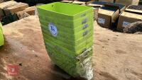 10 VERDE 30CM PLANTERS - 3