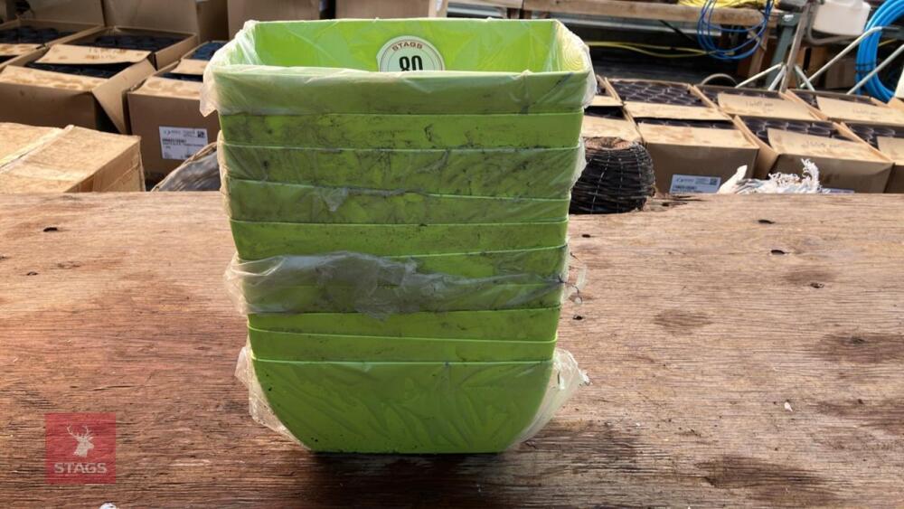 10 VERDE 30CM PLANTERS