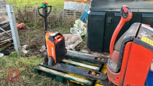 2021 DOOSAN LPM20N BATTERY PALLET TRUCKS