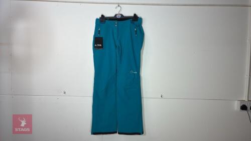 D2B STAND FOR PANT TROUSER - SIZE 10