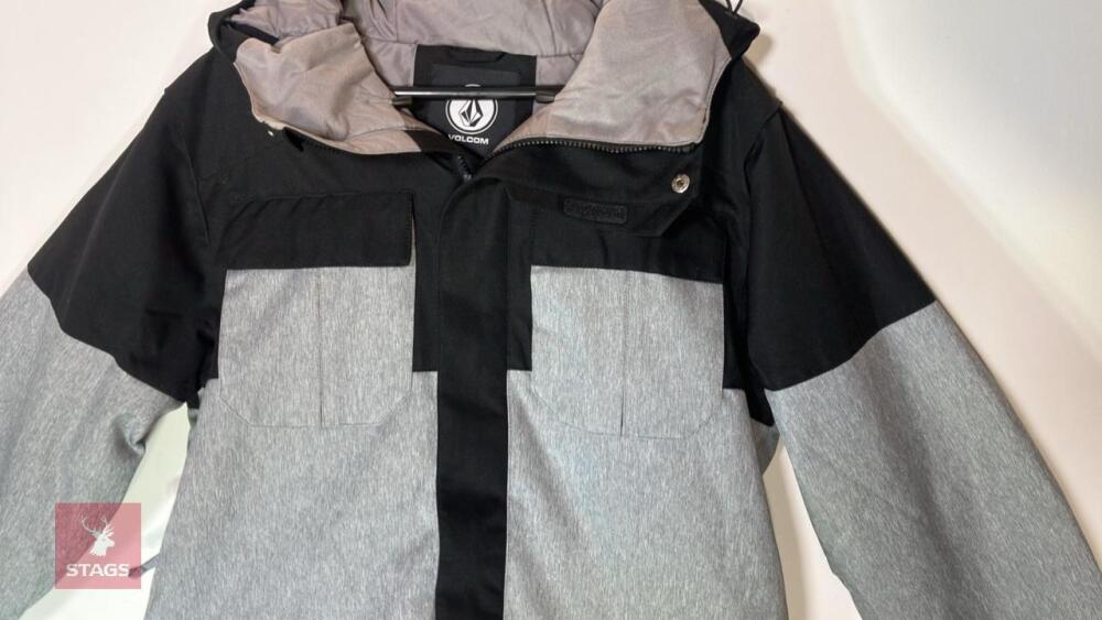 未使用品 VOLCOM ALTERNATE JACKET sサイズ VOLCOM ALTERNATE INS JACKET - SIZE M