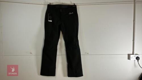 D2B STAND FOR PANT TROUSER WAIST 30''