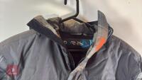 DARE2B SHOOK UP JACKET - SIZE S - 14