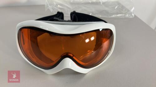 DIRTY DOG WHITE SKI GOGGLES
