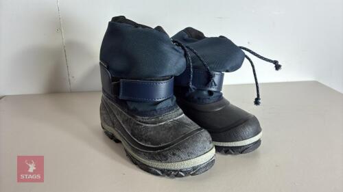 MAMMAL CICO PINK BOOTS - SIZE 23/24