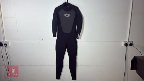 ANIMAL MENS LAVA BACK ZIP 5/4/3 WETSUIT