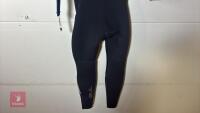 GUL RESPONSE 32SDLBST2 STEAMER WETSUIT - 19