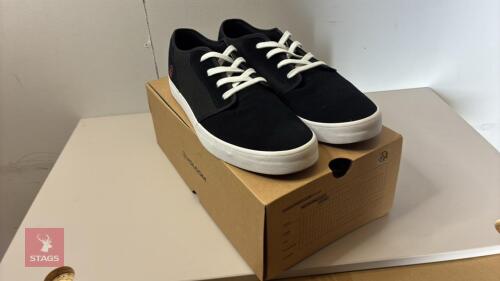 VOLCOM GRIMM 2 BLACK TOP SHOE - SIZE 8
