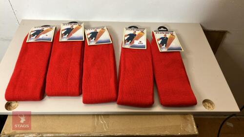 5 PAIRS OF SKI SOCKS - SIZE 4-11