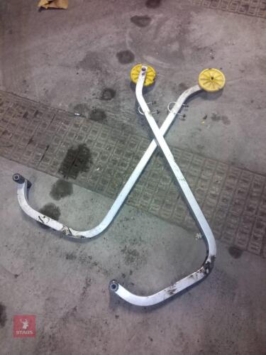 ROOF LADDER HOOKS