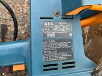 ROUTER & HEDGECUTTERS - 19