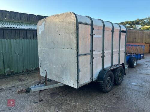 IFOR WILLIAMS 10' LIVESTOCK TRAILER
