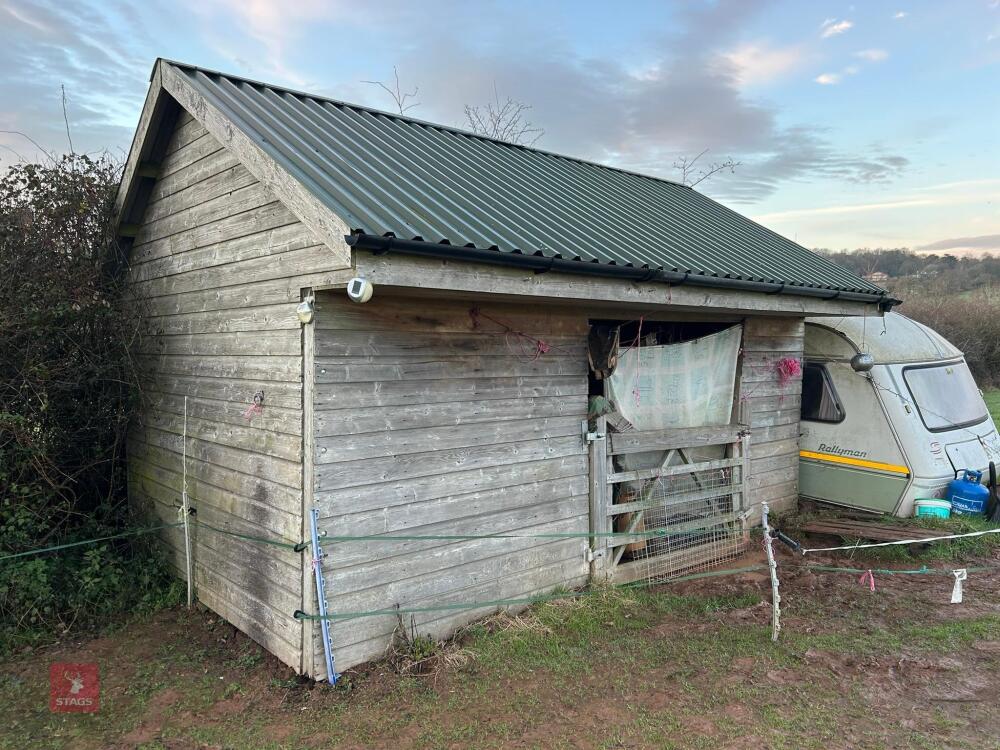 5.2M X 3.4M FIELD SHELTER
