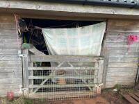 5.2M X 3.4M FIELD SHELTER - 7