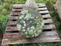 CONCRETE STADDLE STONE MUSHROOM (1) - 3