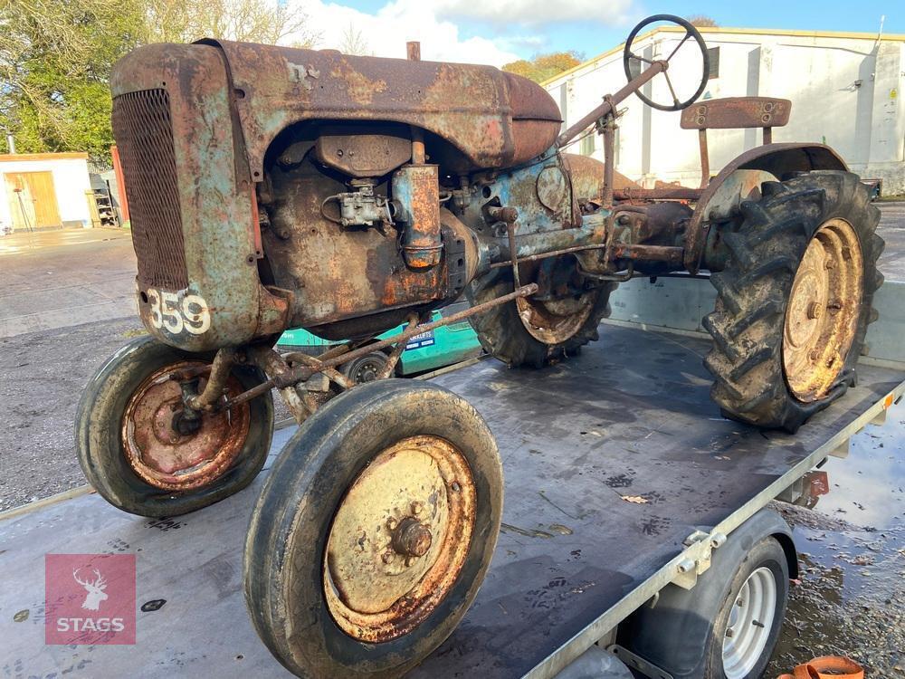 ALLIS CHALMERS B 2WD TRACTOR (S/R)