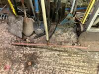 LRG ARRAY OF GARDEN TOOLS (180) - 8