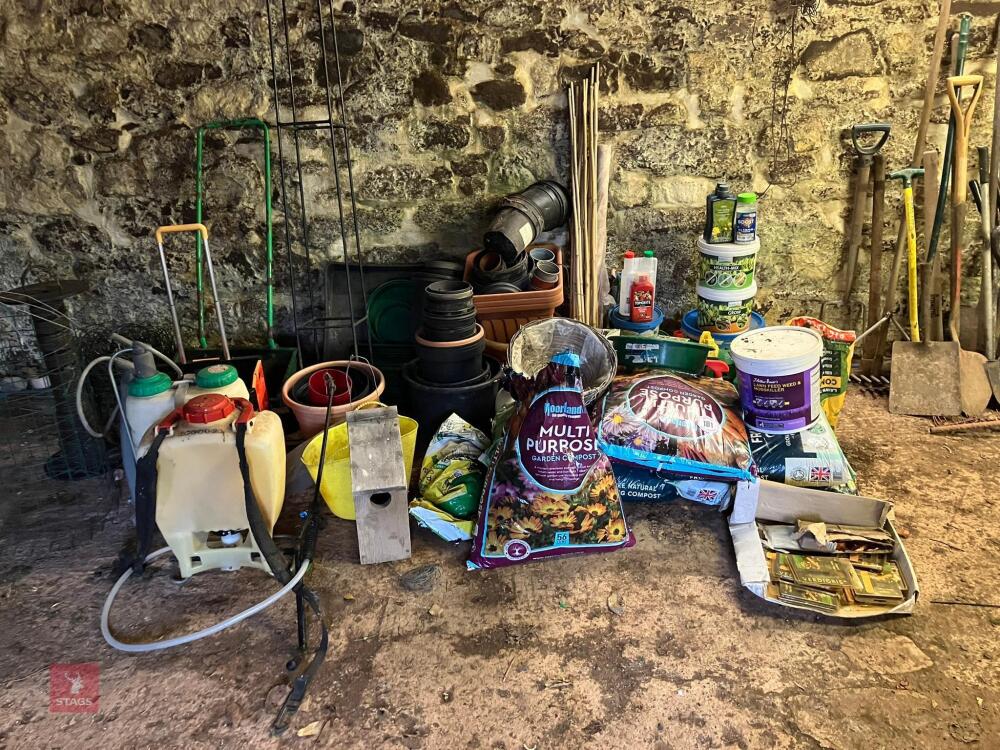 LRG ARRAY OF GARDEN ACCESSORIES (181)