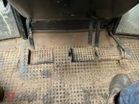 1989 CASE INTERNATIONAL 885XL4WD TRACTOR (157) - 65