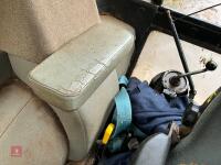 1989 CASE INTERNATIONAL 885XL4WD TRACTOR (157) - 71