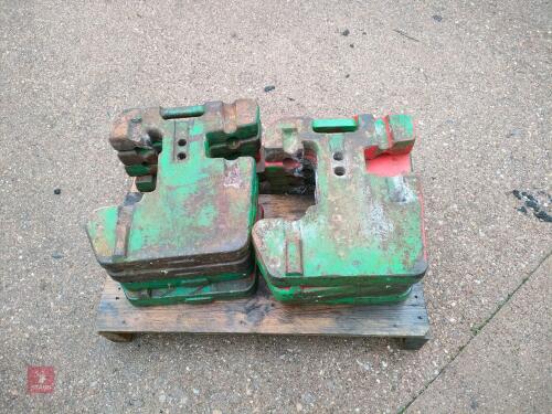 8 JOHN DEERE WEIGHTS & WEIGHT BLOCK