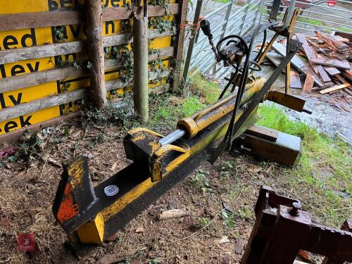 HOMEMADE HYDRAULIC LOG SPLITTER (153)